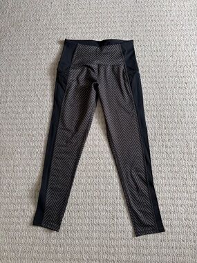 Champion Black & Charcoal Chevron High-Rise Leggings